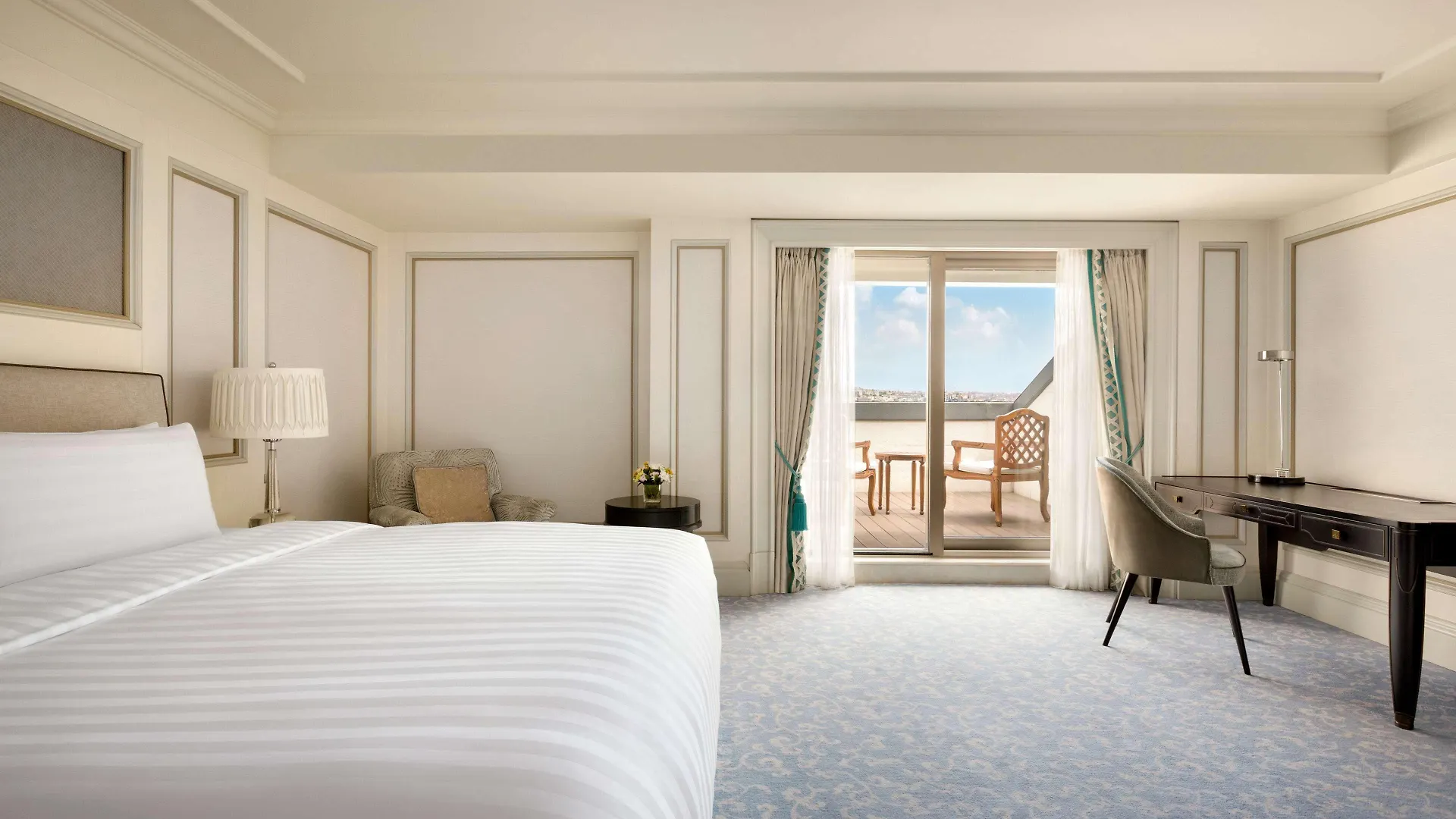 Shangri-La Bosphorus, Istanbul 5*,  Turkey