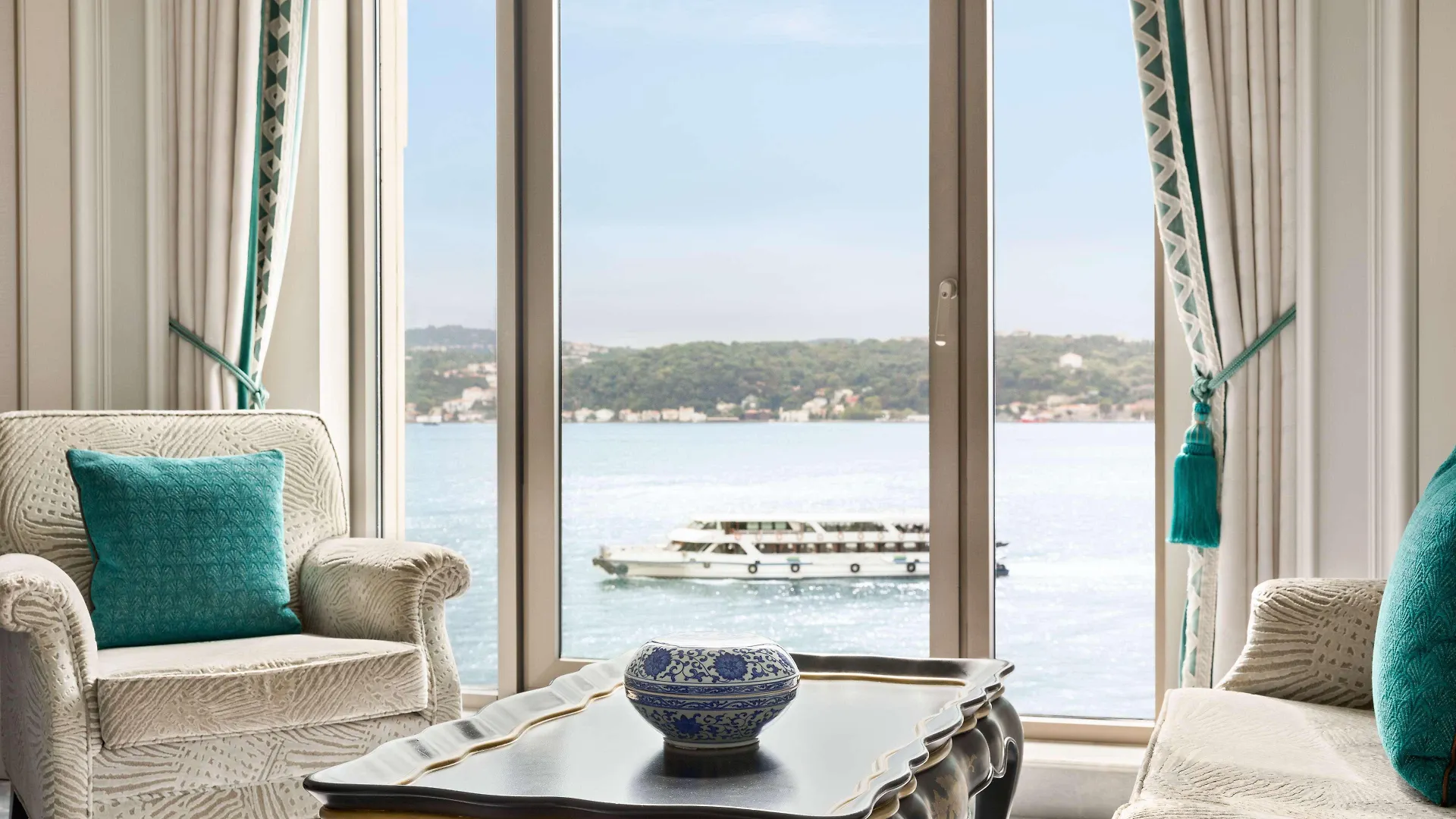 Shangri-La Bosphorus, Istanbul