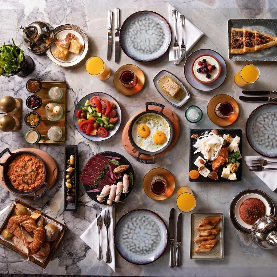 Shangri-La Bosphorus, Istambul